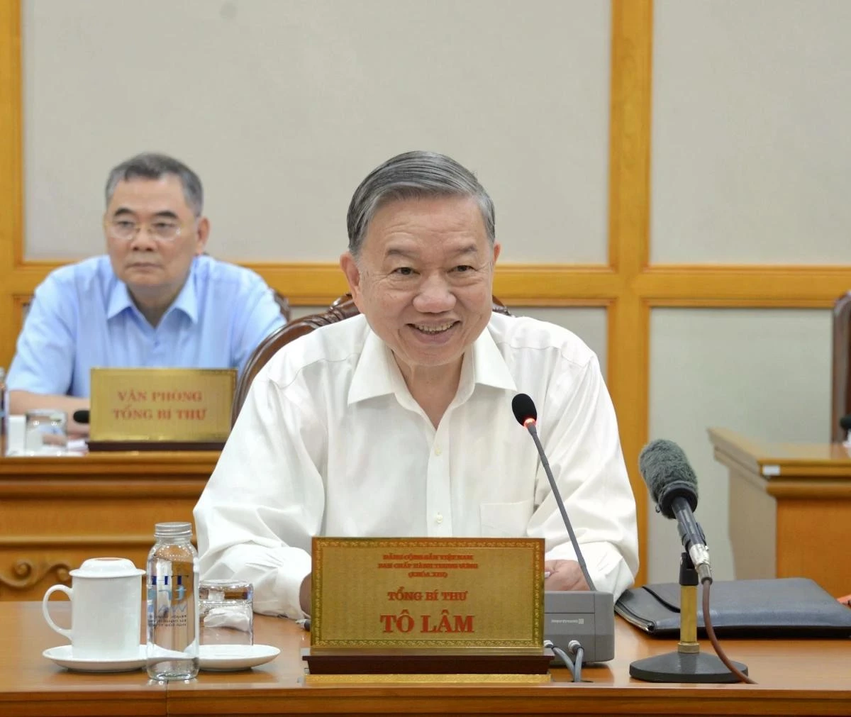 Tổng Bí thư Tô Lâm chủ trì cuộc họp Bộ Chính trị tiếp tục triển khai sắp xếp tổ chức bộ máy đơn vị hành chính các cấp.