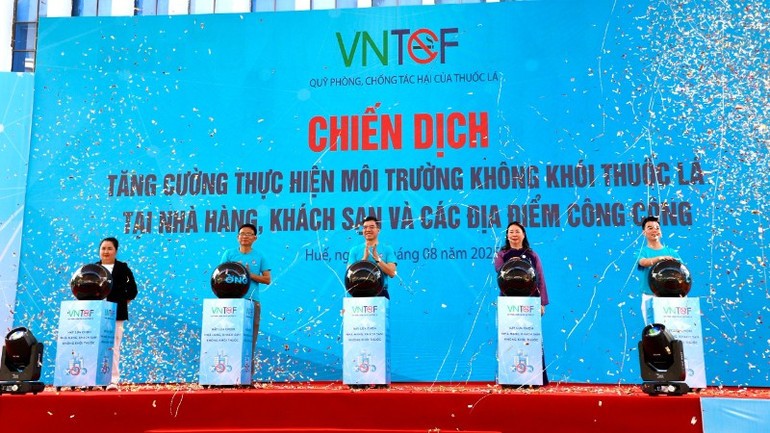 Quỹ Phòng, chống tác hại của thuốc lá phát động chiến dịch tăng cường thực hiện môi trường không khói thuốc lá. Quỹ Phòng, chống tác hại của thuốc lá phát động chiến dịch tăng cường thực hiện môi trường không khói thuốc lá.