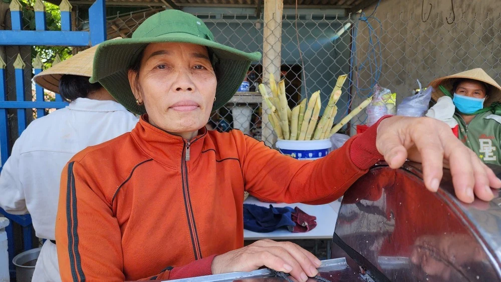 Bà Phạm Thị Dung (52 tuổi, xã Phổ Khánh).