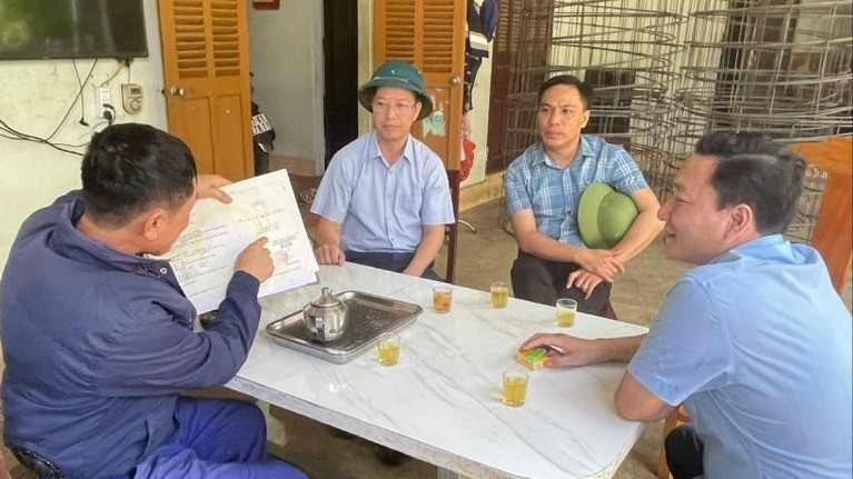 Tuyên truyền, vận động, hướng dẫn người dân các thủ tục hành chính liên quan đến công tác giải phóng mặt bằng. 21.jpg