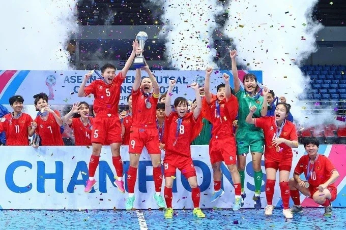 Đội tuyển futsal nữ Việt Nam lên ngôi vô địch tại giải Đông Nam Á 2024.