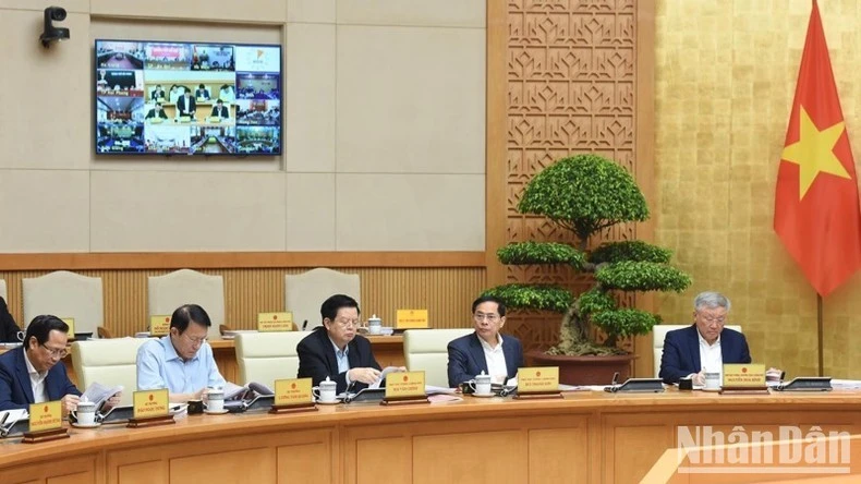 Các thành viên Chính phủ tham dự phiên họp.