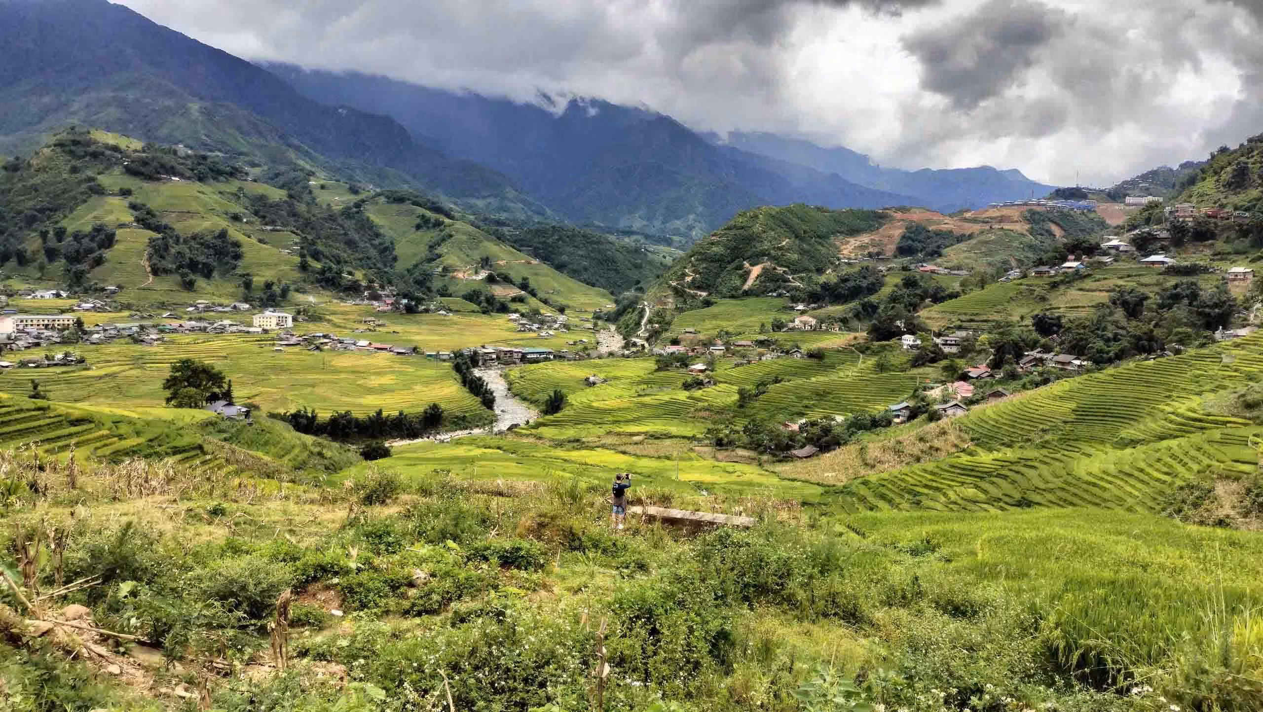 Theo chia sẻ của nhiều du khách, thời điểm lý tưởng nhất để khám phá Lao Chải là vào mùa nước đổ và mùa lúa chín. Những ngày đầu tháng 8, lúa ở Lao Chải đã bắt đầu ngả vàng.