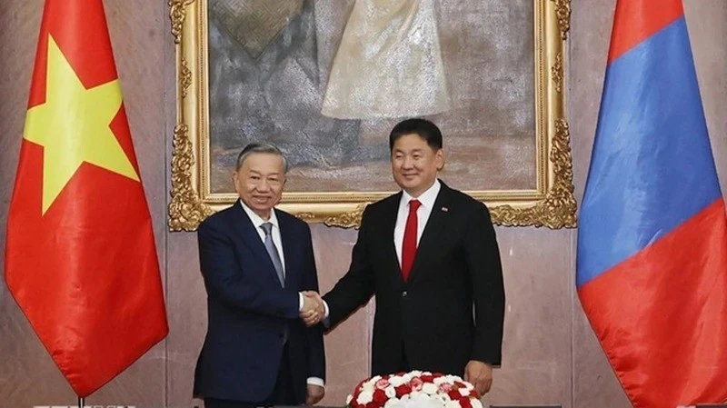 Tổng Bí thư, Chủ tịch nước Tô Lâm và Tổng thống Mông Cổ Ukhnaagiin Khurelsukh.