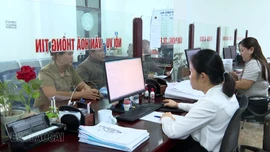 Tận tụy phục vụ Nhân dân