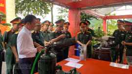 Chấm thi Hội thi “Doanh trại chính quy xanh, sạch, đẹp” tại Trung đoàn 174
