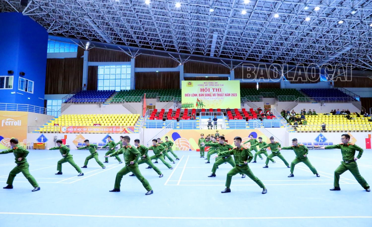 Hội thi Điều lệnh, võ thuật, bắn súng của Công an tỉnh năm 2023 góp phần nâng cao chất lượng công tác tập huấn, huấn luyện thường xuyên tại công an các đơn vị, nâng cao bản lĩnh cũng như khả năng ứng dụng võ thuật vào thực tế công tác, chiến đấu. 14-1456-2111.jpg