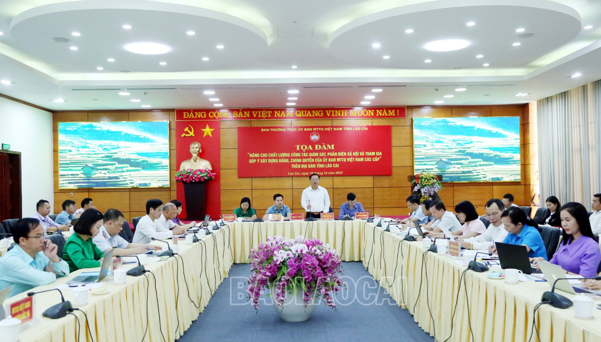 Quang cảnh buổi tọa đàm. 1.JPG
