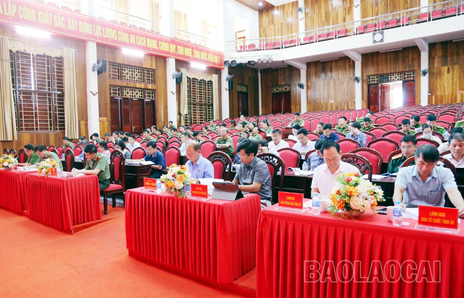 Các đại biểu dự hội thảo. 2.JPG