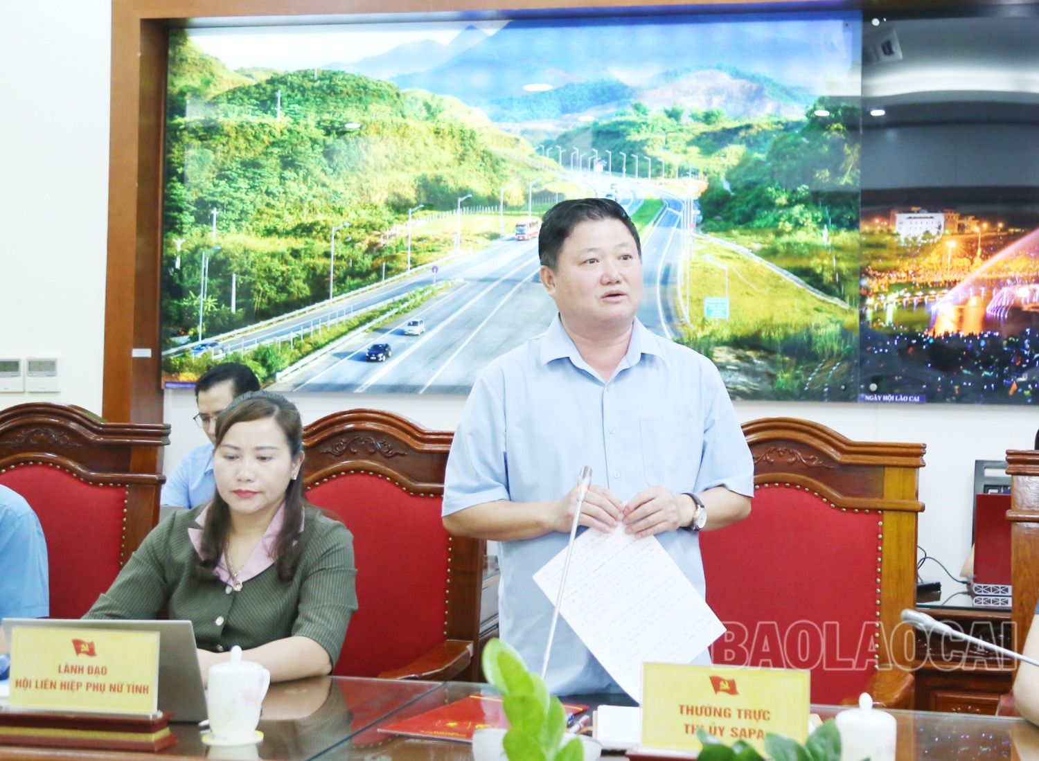 Các đại biểu phát biểu ý kiến tại buổi làm việc. 5.JPG