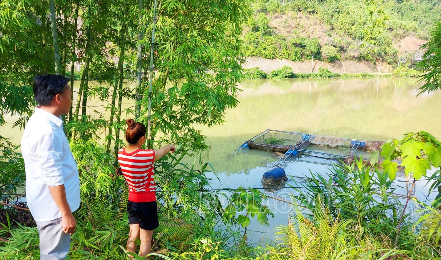 Hai năm trở lại đây, nhiều hộ dân đã bỏ nuôi cá lồng trên sông Chảy, tập trung chủ yếu tại thôn 6 Vài Siêu, xã Thượng Hà. 3.jpg