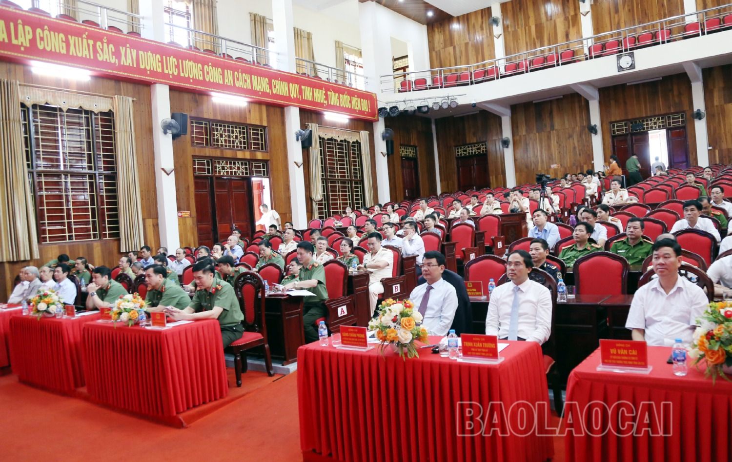 Các đại biểu dự lễ kỷ niệm. 2.JPG