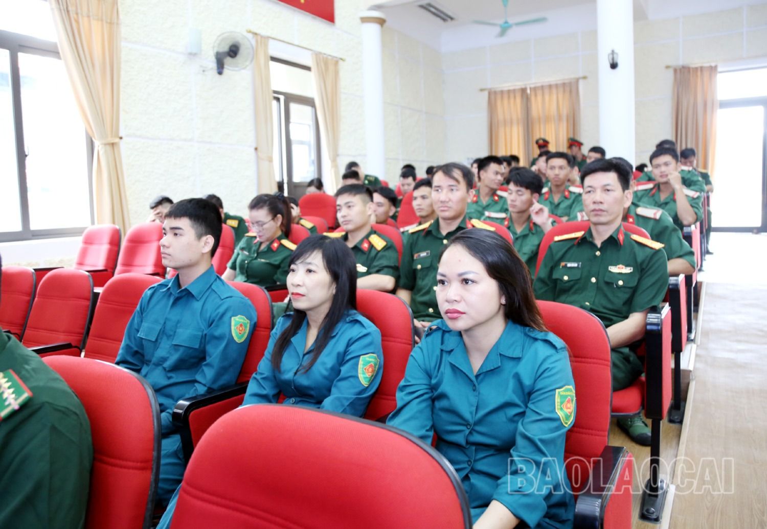 Các đại biểu dự chương trình. 3.JPG