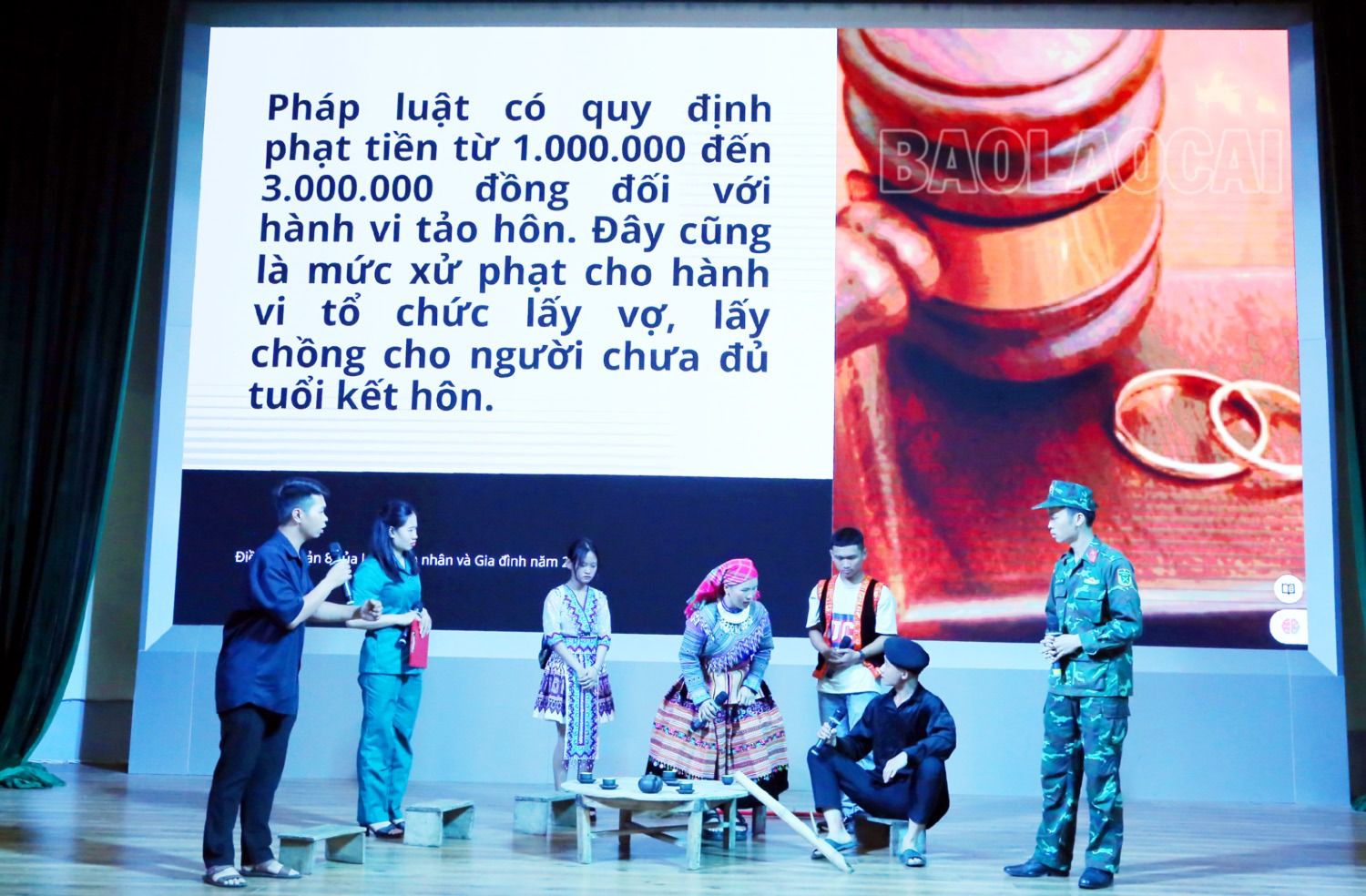 Tiểu phẩm về phòng, chống tảo hôn, hôn nhân cận huyết thống. 6.JPG