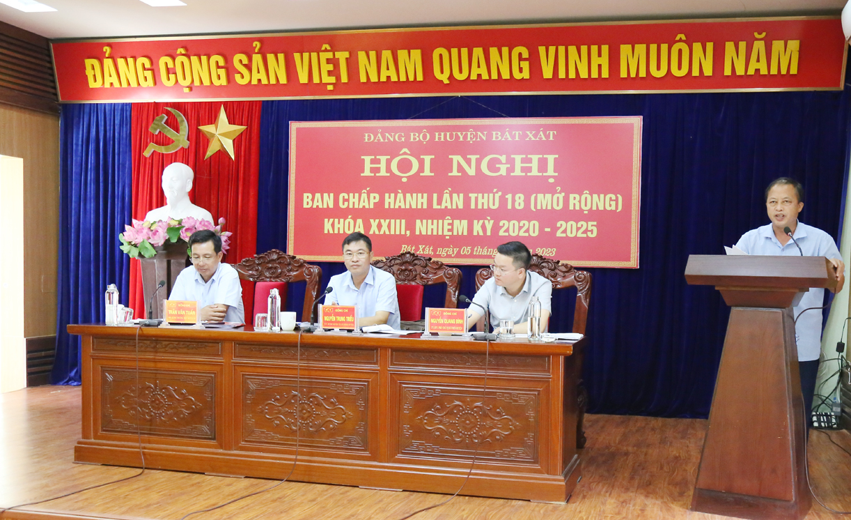 Đại biểu thảo luận tại hội nghị. HNBX3.jpg