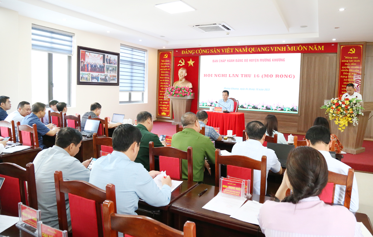 Đại biểu thảo luận tại hội nghị. MK2.jpg