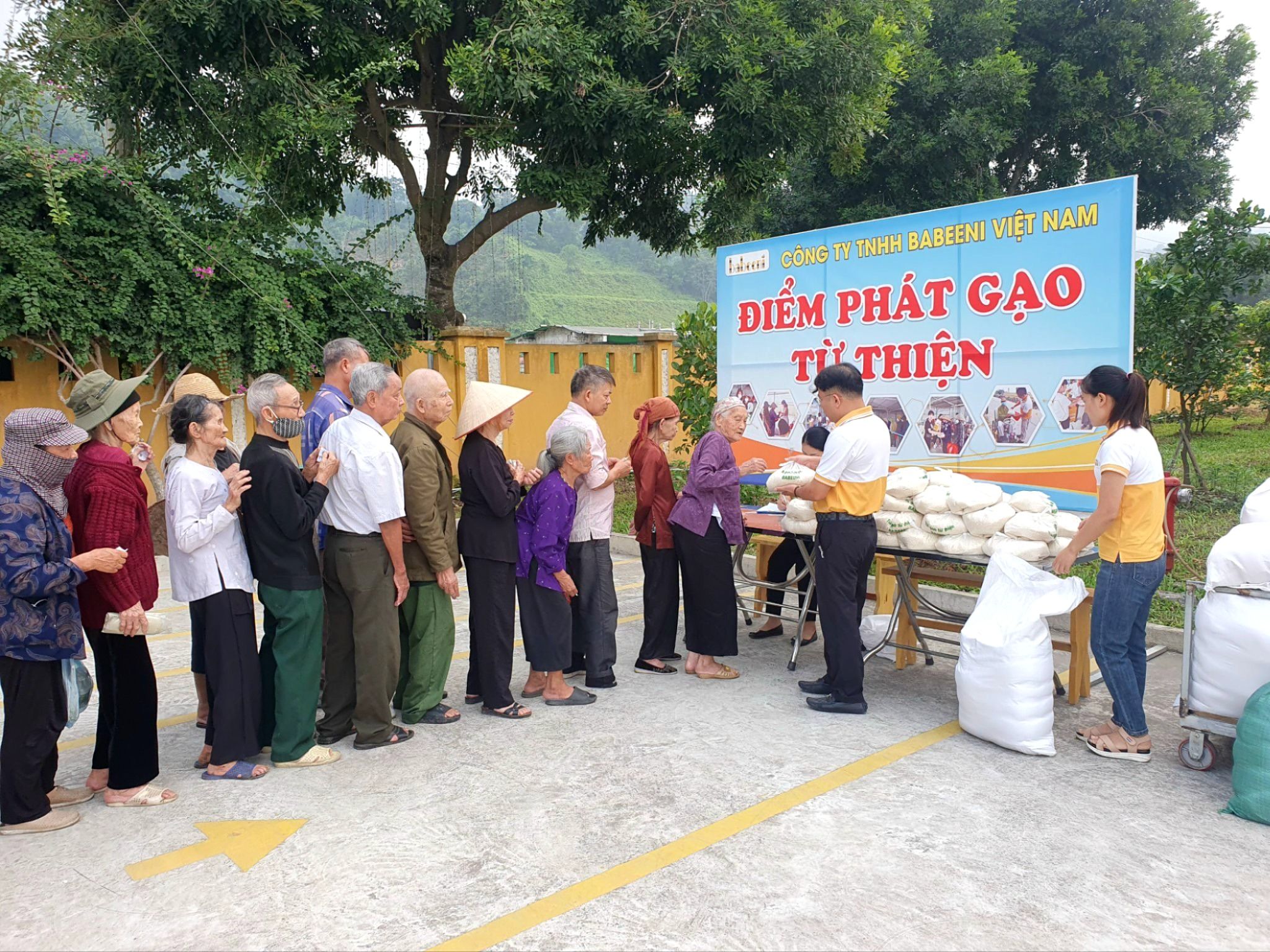 Hằng năm, đơn vị tích cực tổ chức các hoạt động nhân đạo xã hội trên địa bàn tỉnh. may-3-7586-8497.jpg