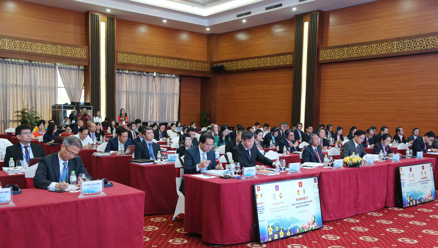 Các đại biểu dự hội thảo. HT10.jpg
