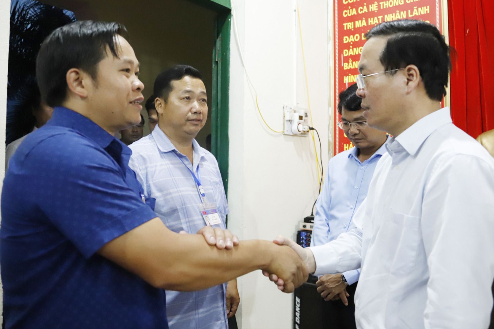 Chủ tịch nước Võ Văn Thưởng mong muốn xã Liên Minh tiếp tục có nhiều mô hình sản xuất hiệu quả, là điểm đến của khách du lịch. CT21.jpg