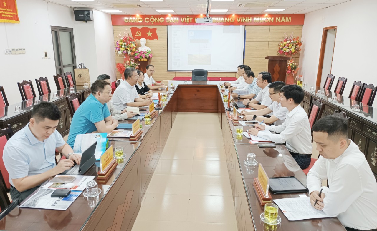 Quang cảnh buổi làm việc. TD6.jpg