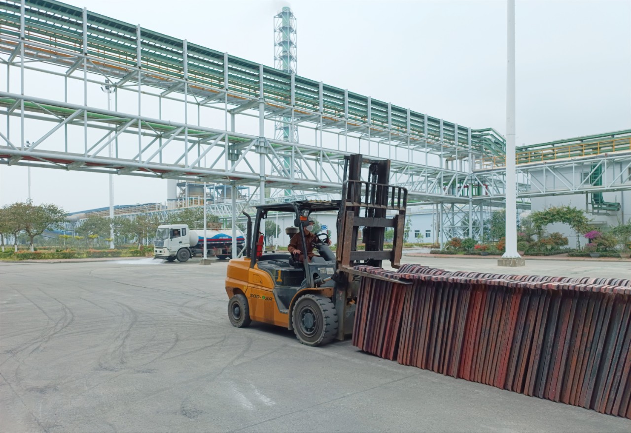 Lĩnh vực công nghiệp đóng góp lớn vào thu ngân sách của tỉnh. S8.jpg