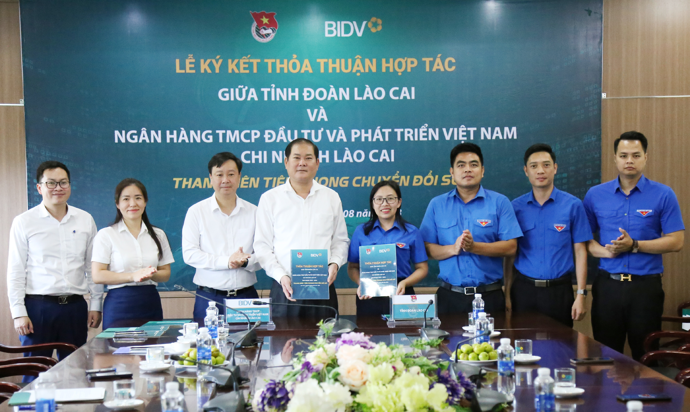 Tỉnh đoàn Lào Cai và BIDV Lào Cai ký kết thỏa thuận hợp tác chuyển đổi số. K3.jpg