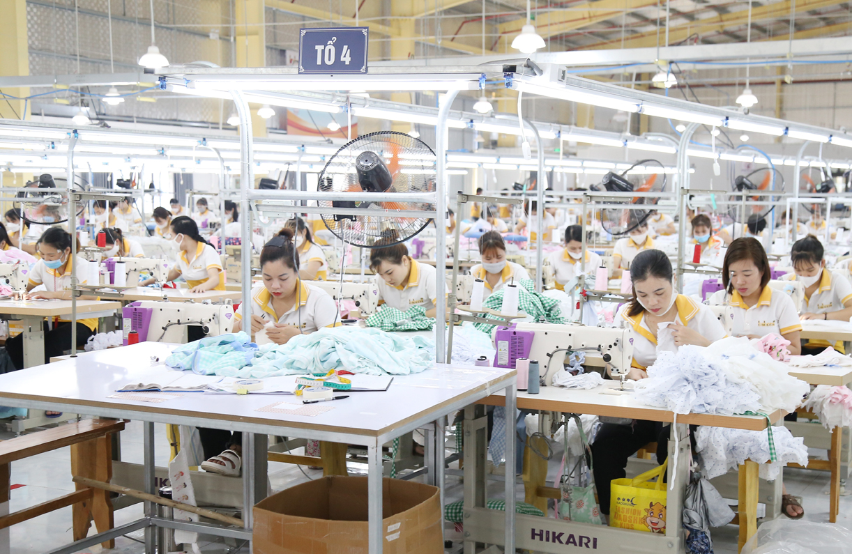 Chỉ số sản xuất công nghiệp 9 tháng giảm so với cùng kỳ năm 2022. CN333.jpg