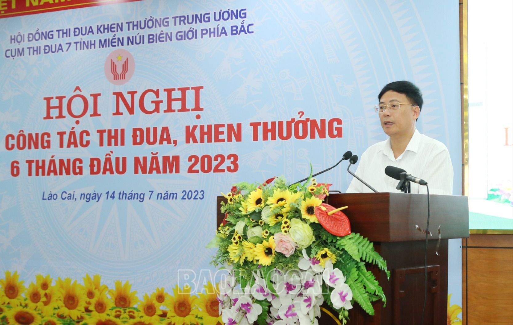 Đại biểu thảo luận tại hội nghị. TD18.jpg