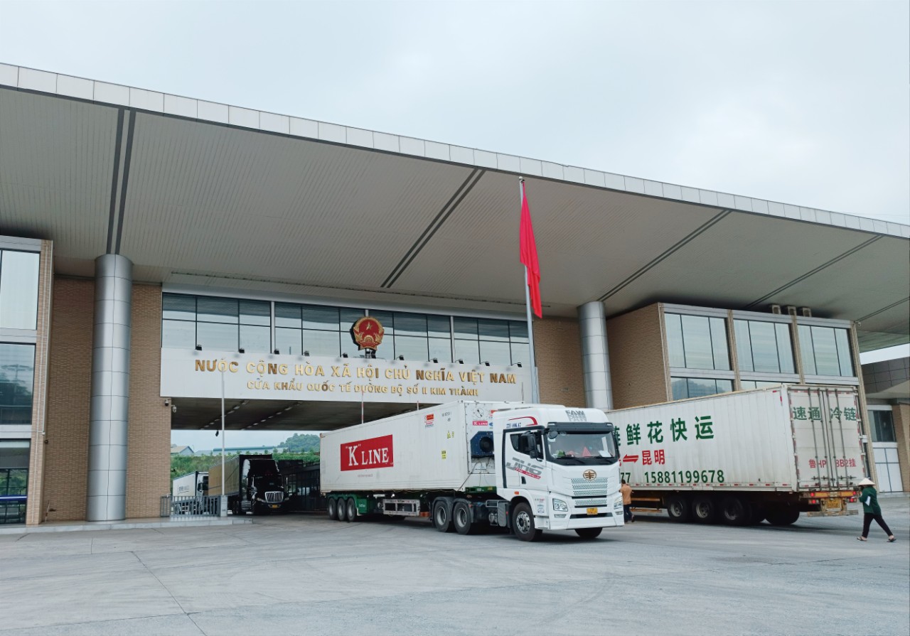 Thu từ hoạt động xuất - nhập khẩu đạt 617 tỷ đồng. A1.jpg
