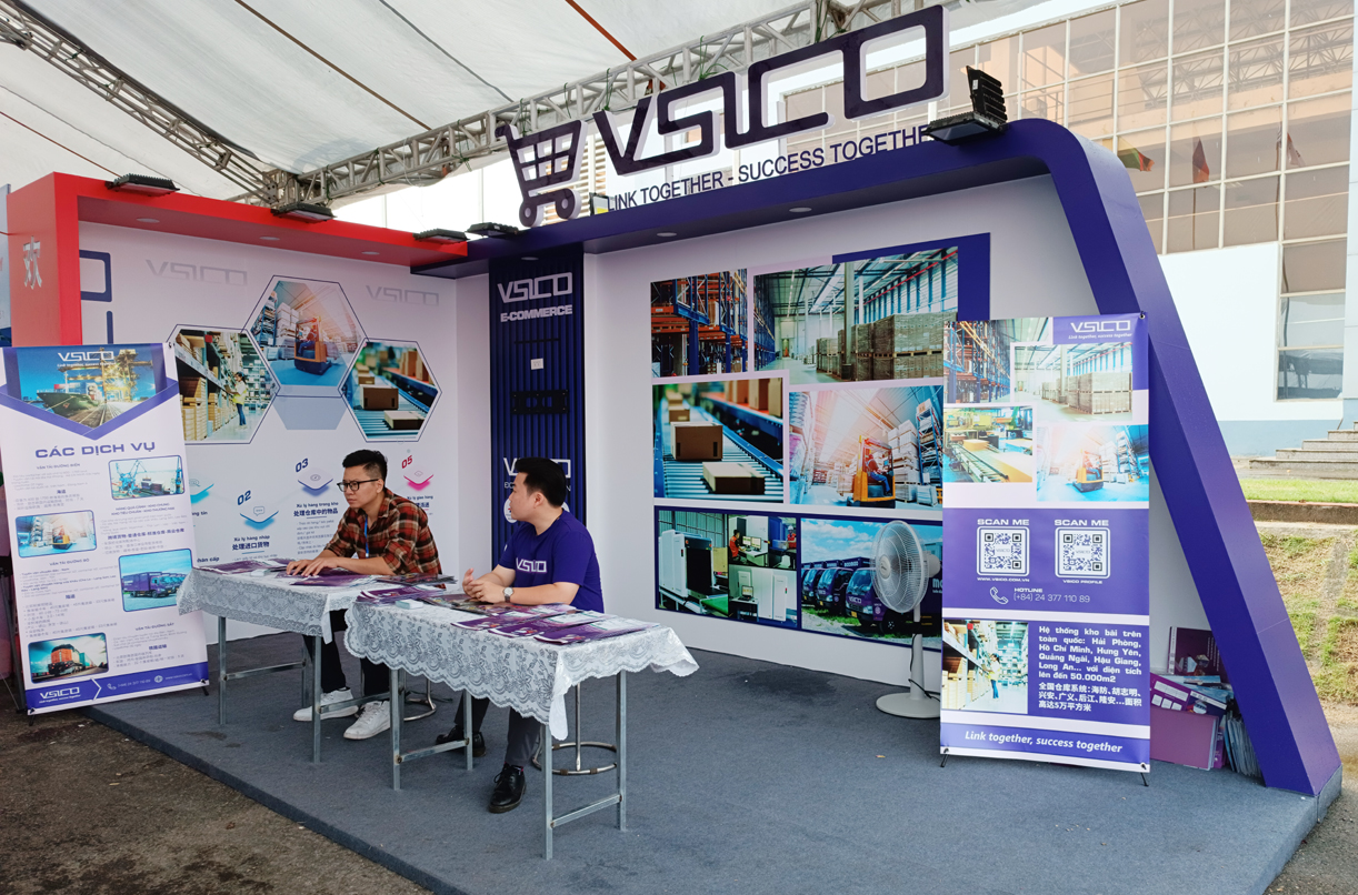 Gian trưng bày giới thiệu các dịch vụ thương mại của Công ty Cổ phần Hàng hải VSICO (Hà Nội). N6.jpg