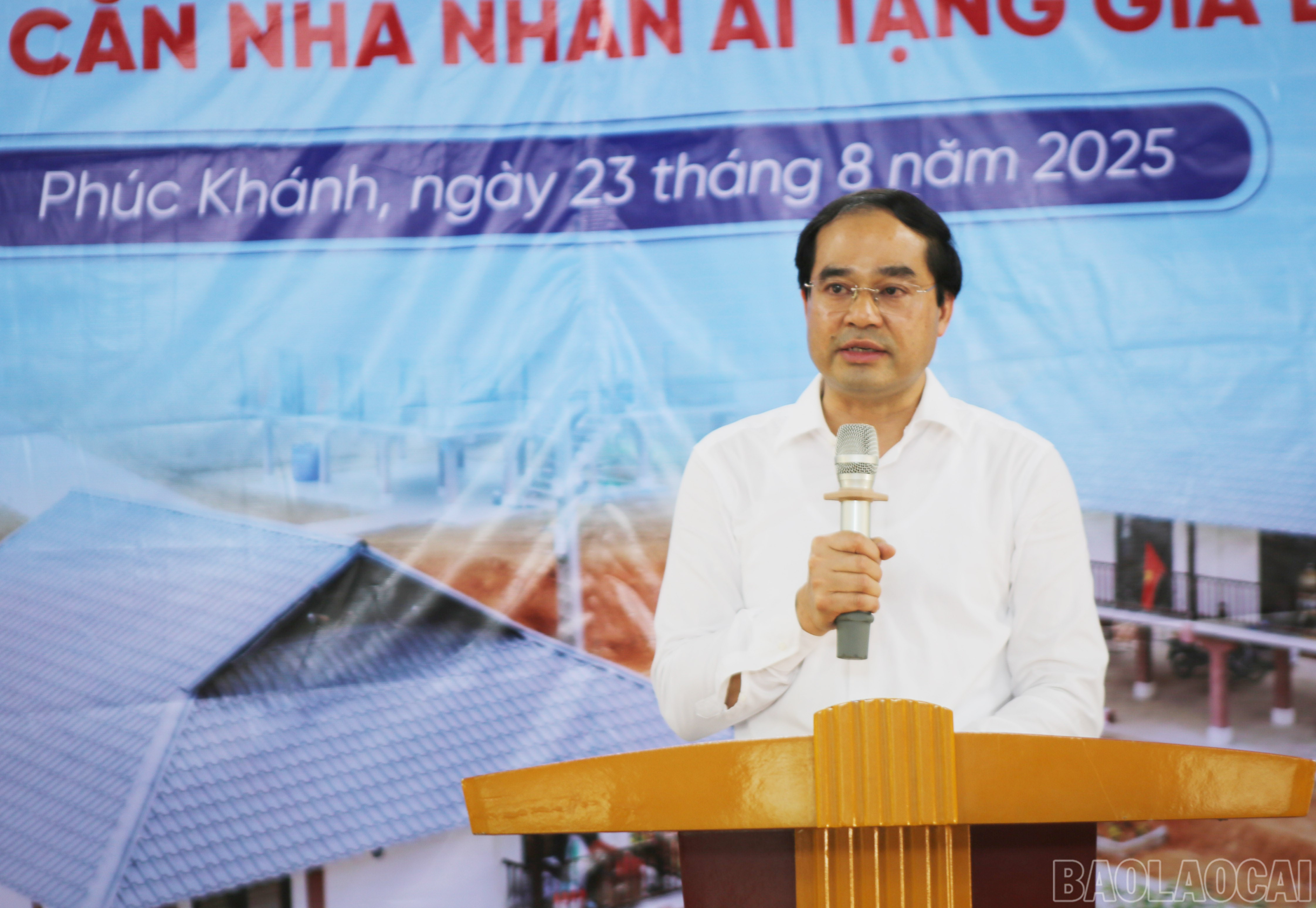 Bí thư Tỉnh ủy Trịnh Xuân Trường phát biểu tại buổi lễ. baolaocai-br_14.jpg