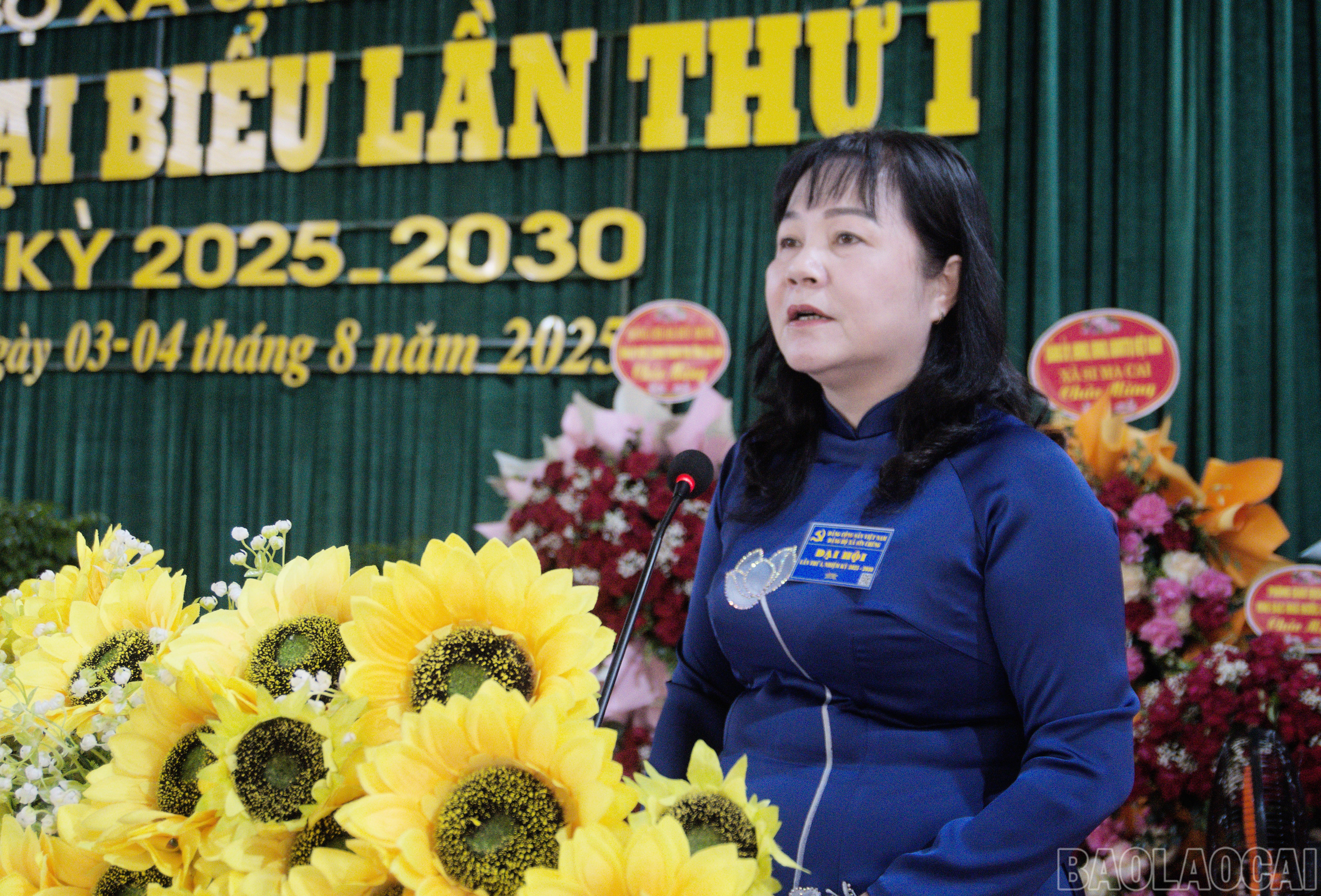 Đồng chí Hoàng Thị Thanh Bình, Phó Chủ tịch HĐND tỉnh phát biểu chỉ đạo tại Đại hội. baolaocai-br_sc-3.jpg