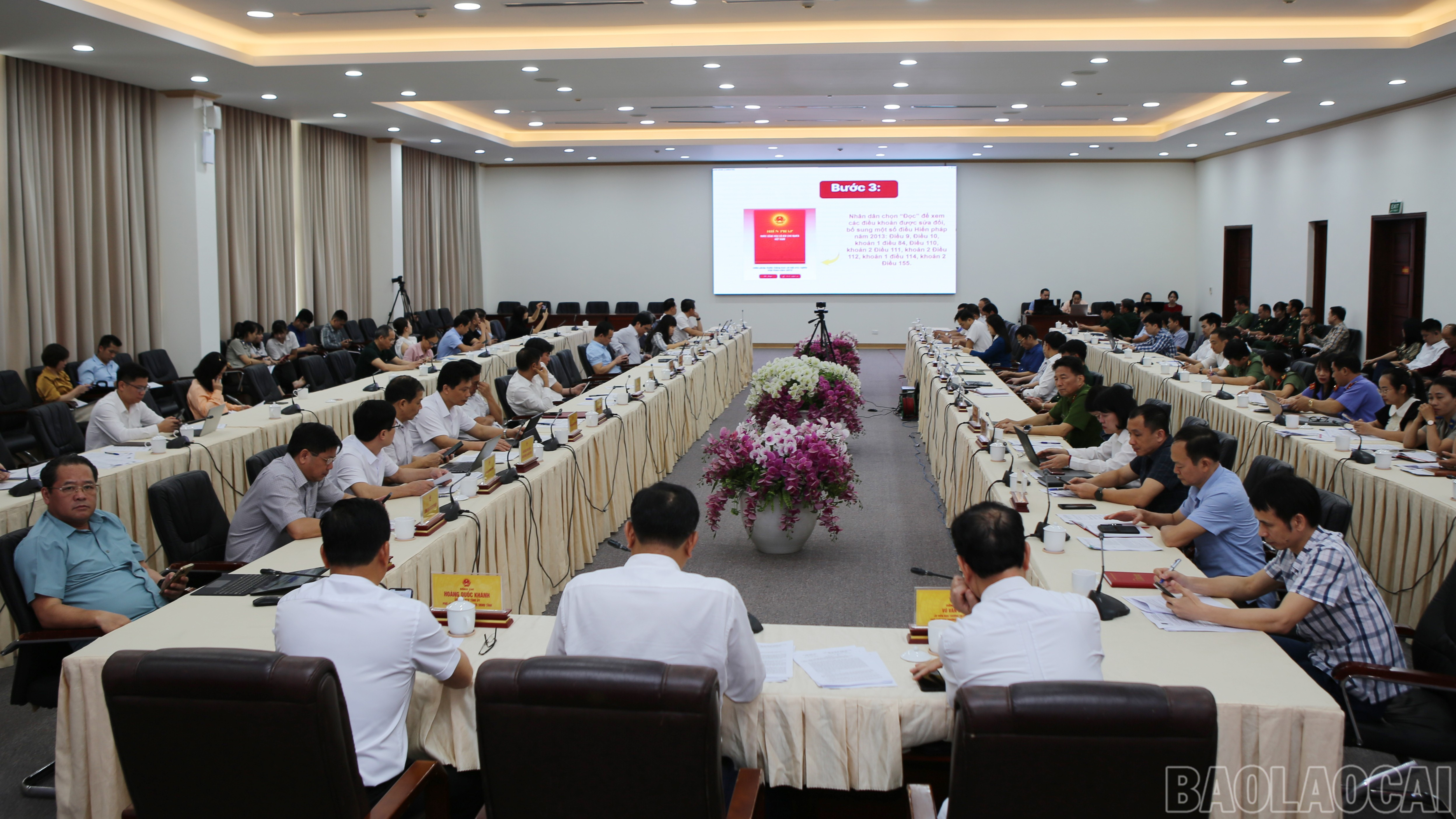 Quang cảnh hội nghị tại điểm cầu Trung tâm Hội nghị tỉnh. baolaocai-br_ub-8.jpg