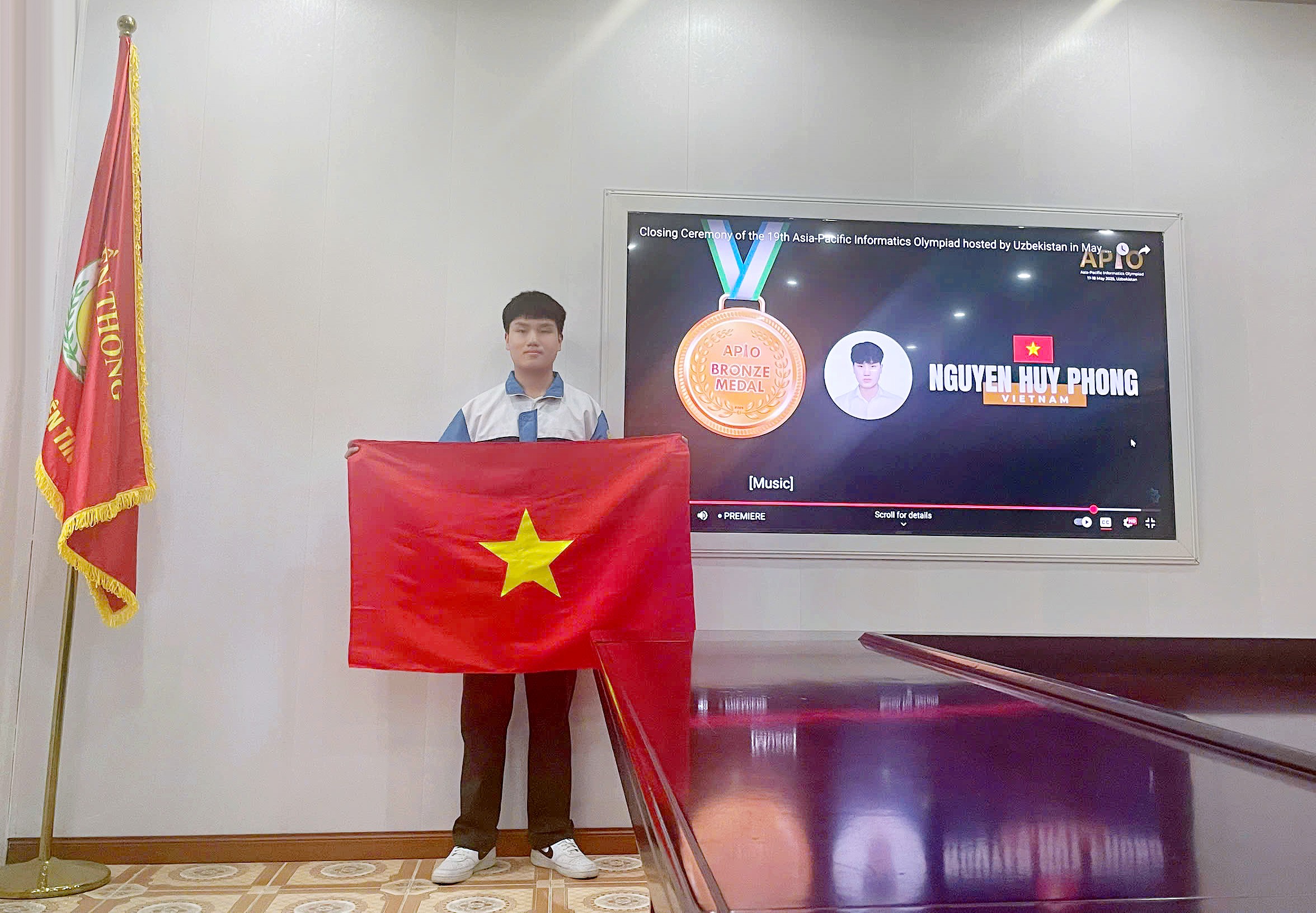 Nguyễn Huy Phong đạt Huy chương Đồng Cuộc thi tin học châu Á - Thái Bình Dương năm 2025. 4-4440.jpg