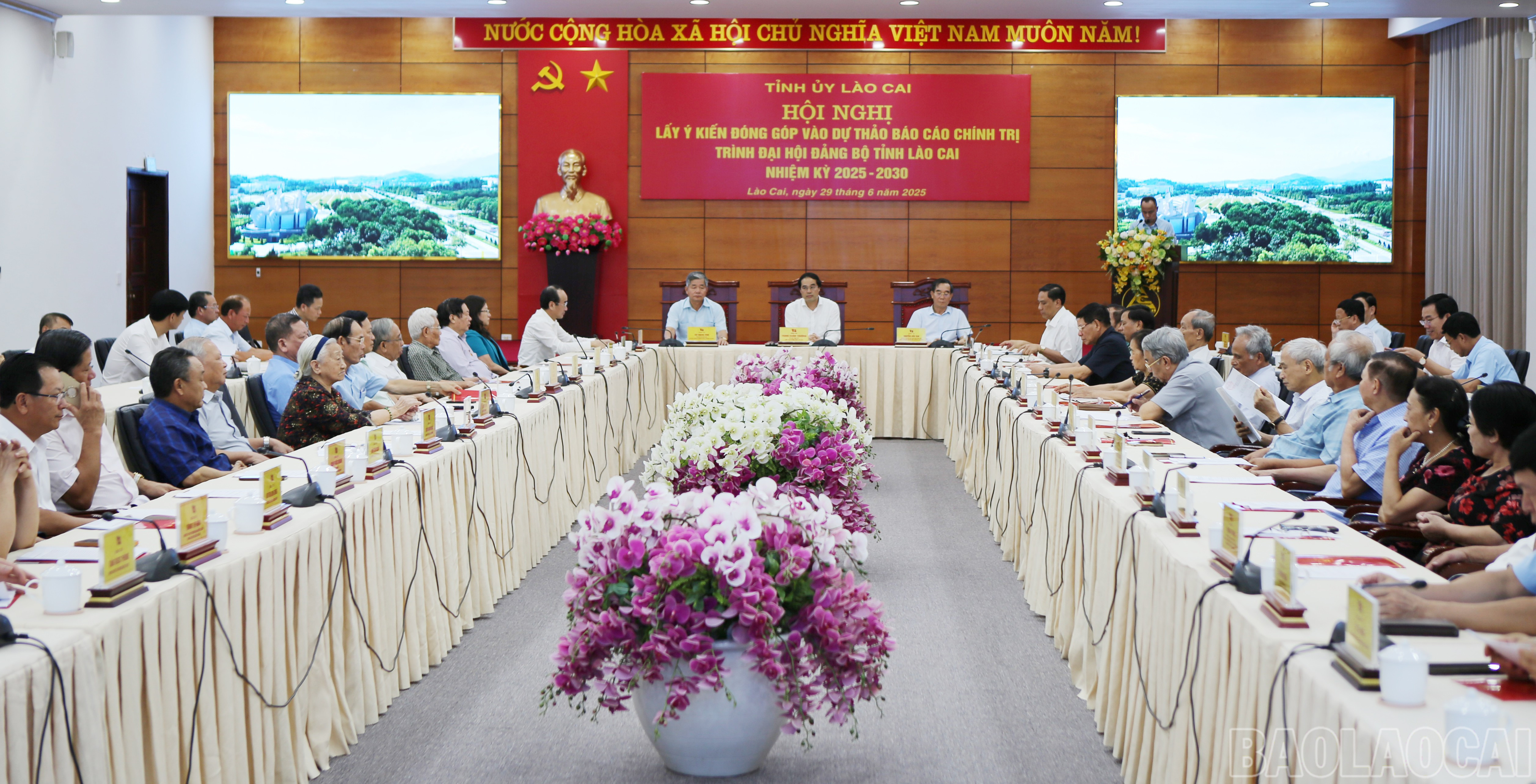Quang cảnh hội nghị. baolaocai-br_1.jpg