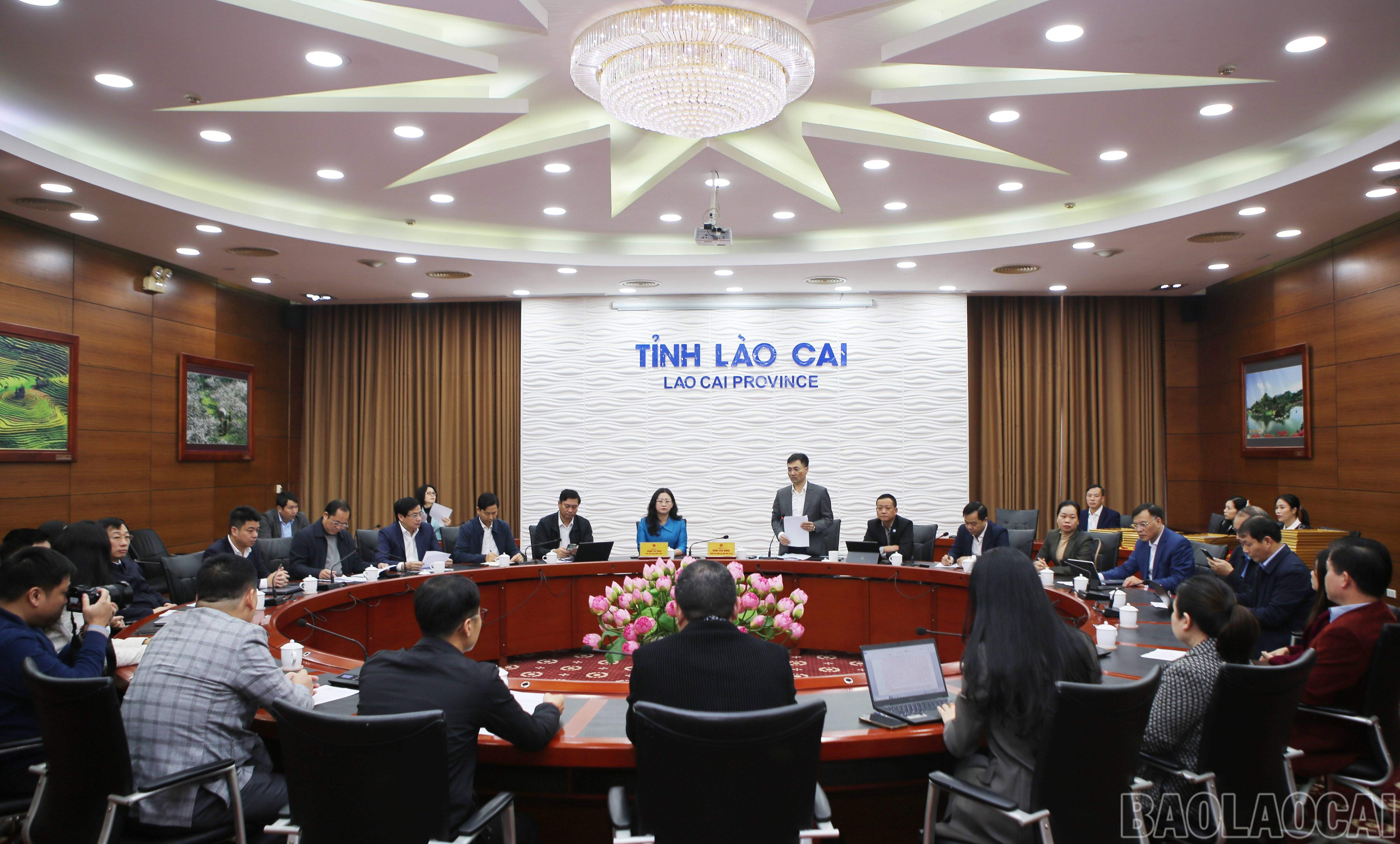 Quang cảnh buổi họp báo. baolaocai-br_hb-1.jpg