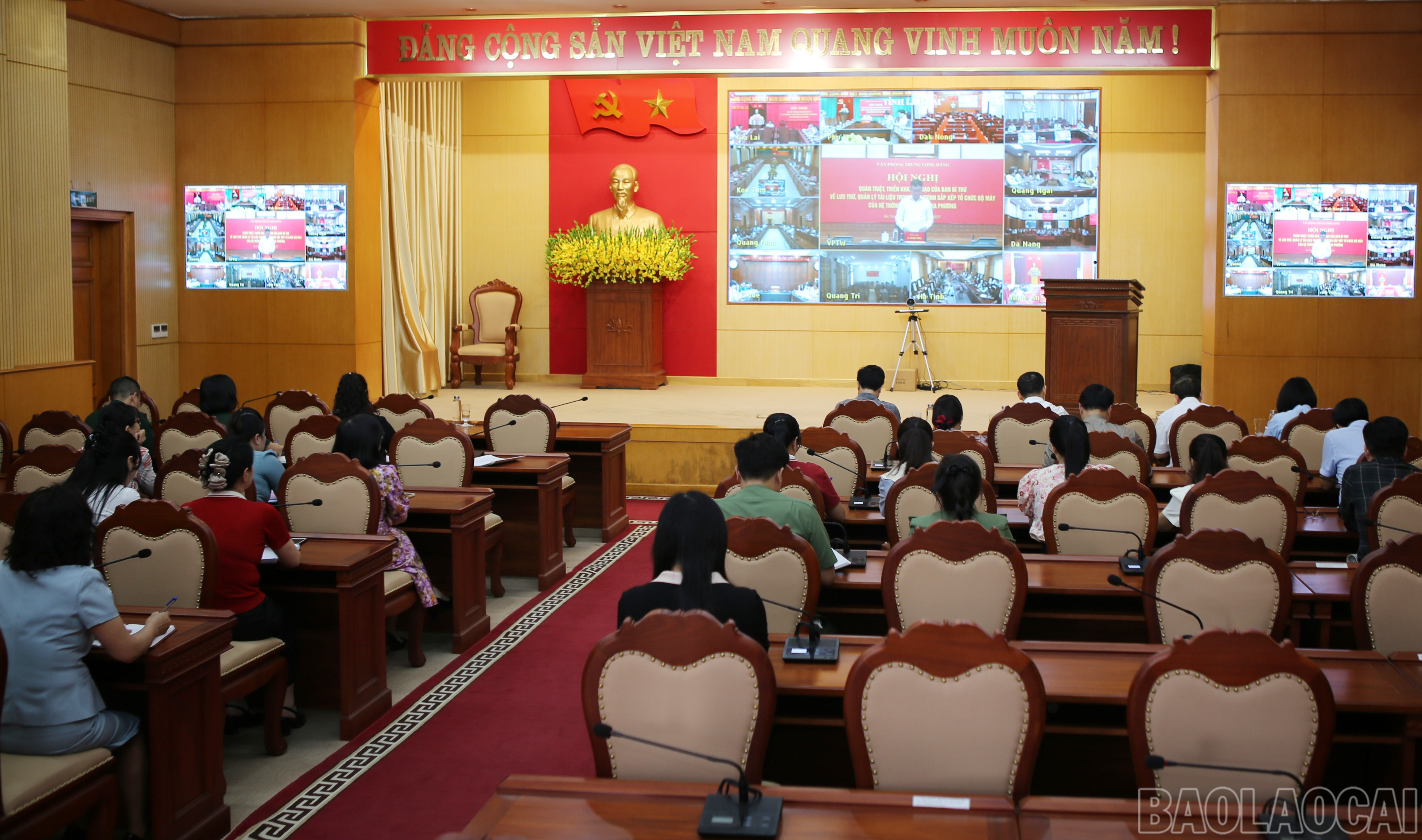 Quang cảnh hội nghị tại điểm cầu tỉnh Lào Cai. baolaocai-br_1-9663.jpg