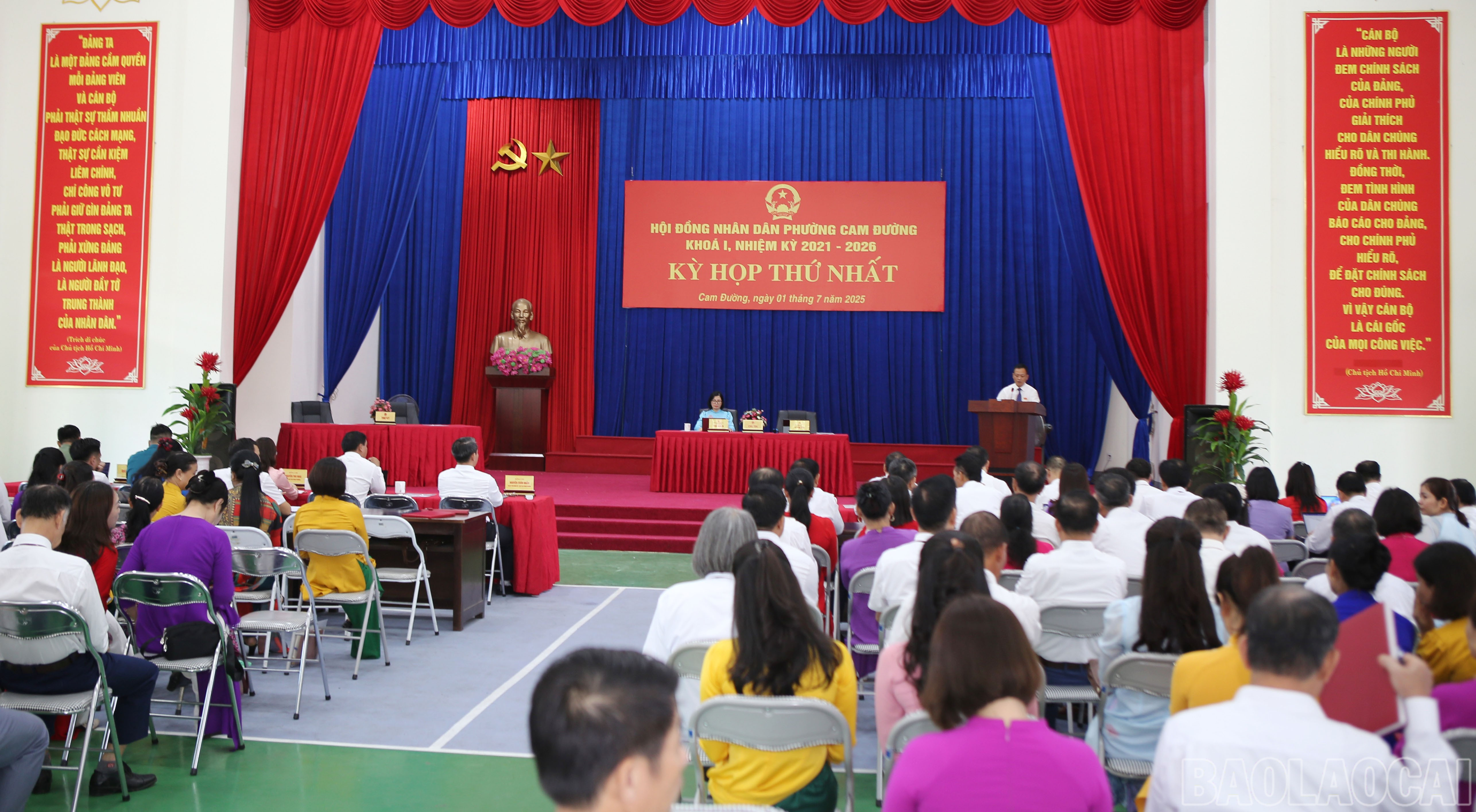 Quang cảnh kỳ họp. baolaocai-br_cd-1.jpg