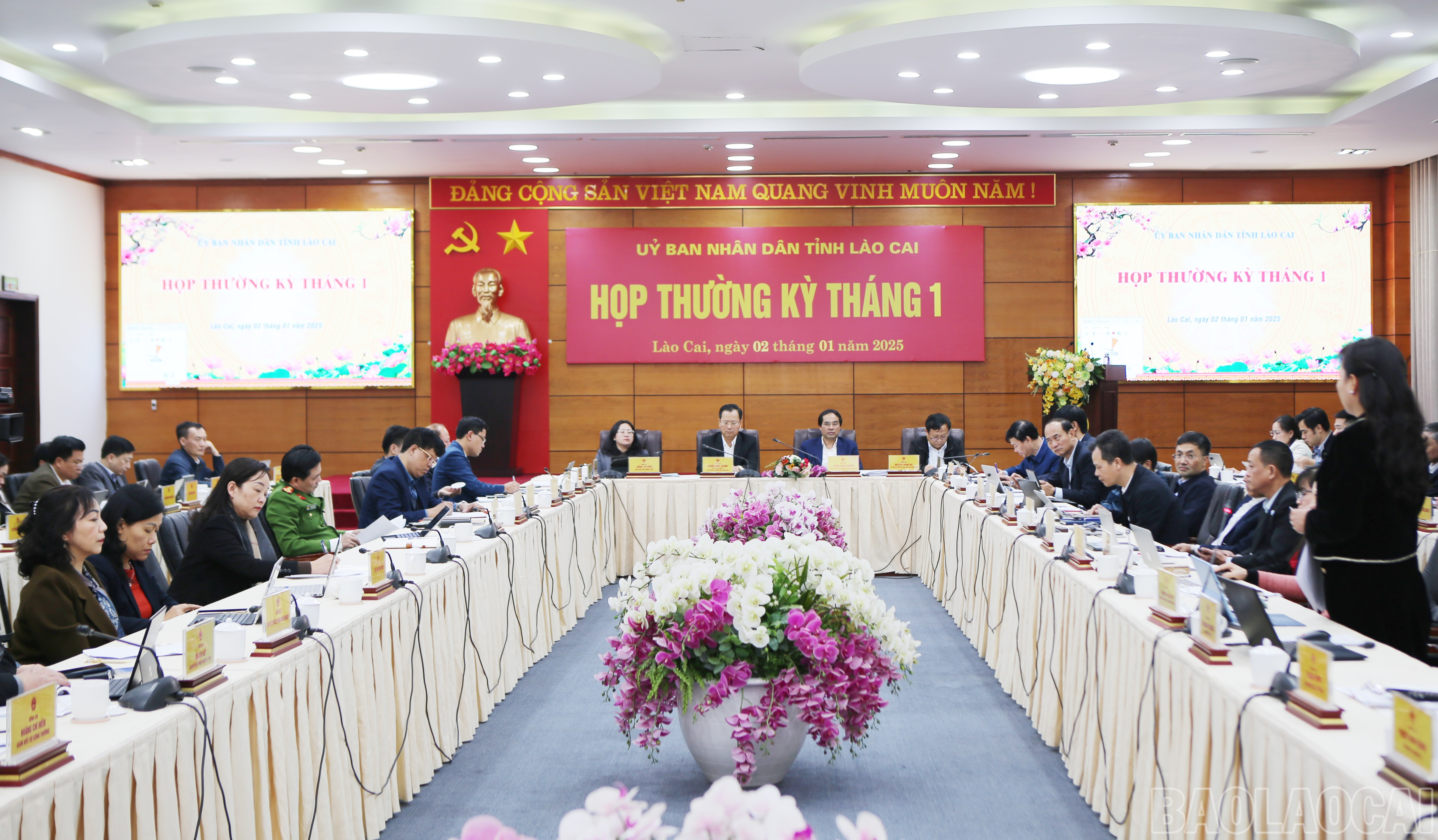 Quang cảnh phiên họp. baolaocai-br_1.jpg
