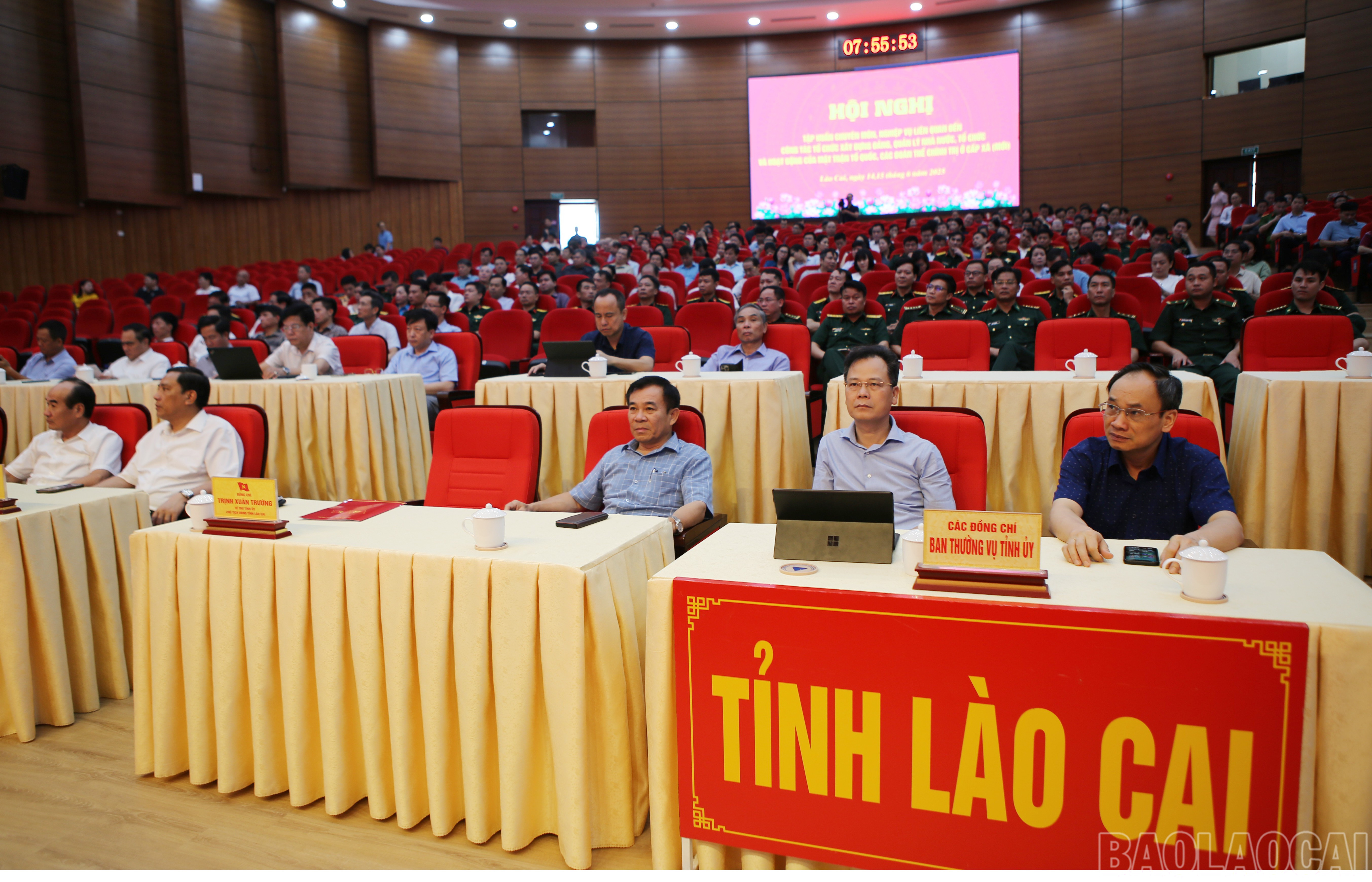 Các đại biểu dự hội nghị. baolaocai-br_2.jpg