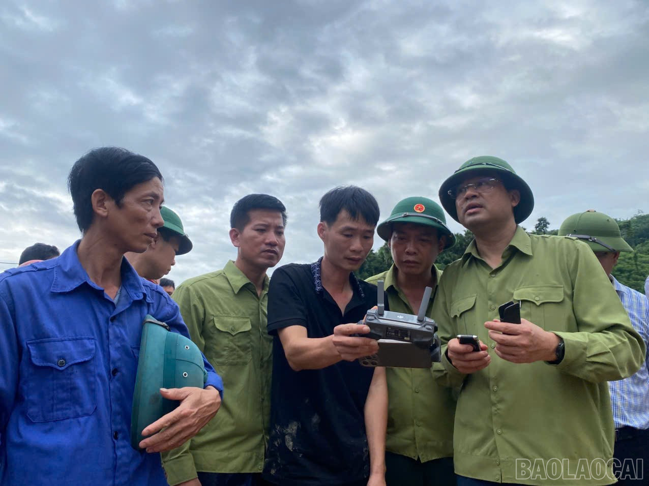 Phóng viên Báo và Phát thanh, Truyền hình tỉnh cung cấp hình ảnh từ trên cao về vùng lũ Làng Nủ, xã Phúc Khánh (tháng 9/2024). Phóng viên Báo và Phát thanh, Truyền hình tỉnh cung cấp hình ảnh từ trên cao về vùng lũ Làng Nủ, xã Phúc Khánh (tháng 9/2024).