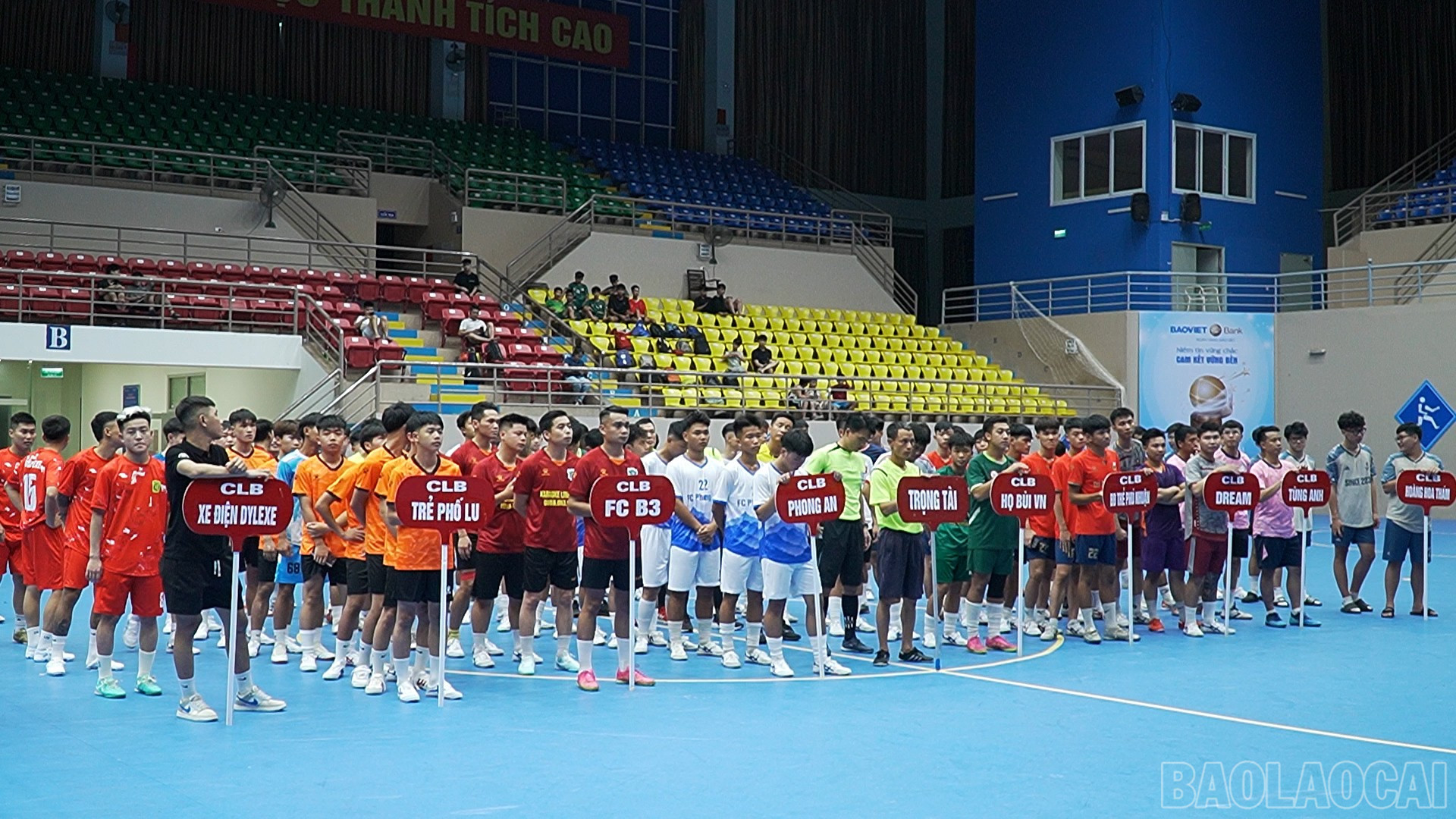 Quang cảnh Lễ khai mạc baolaocai-br_dung-gi-cung-dc02-13-11-10still153.jpg