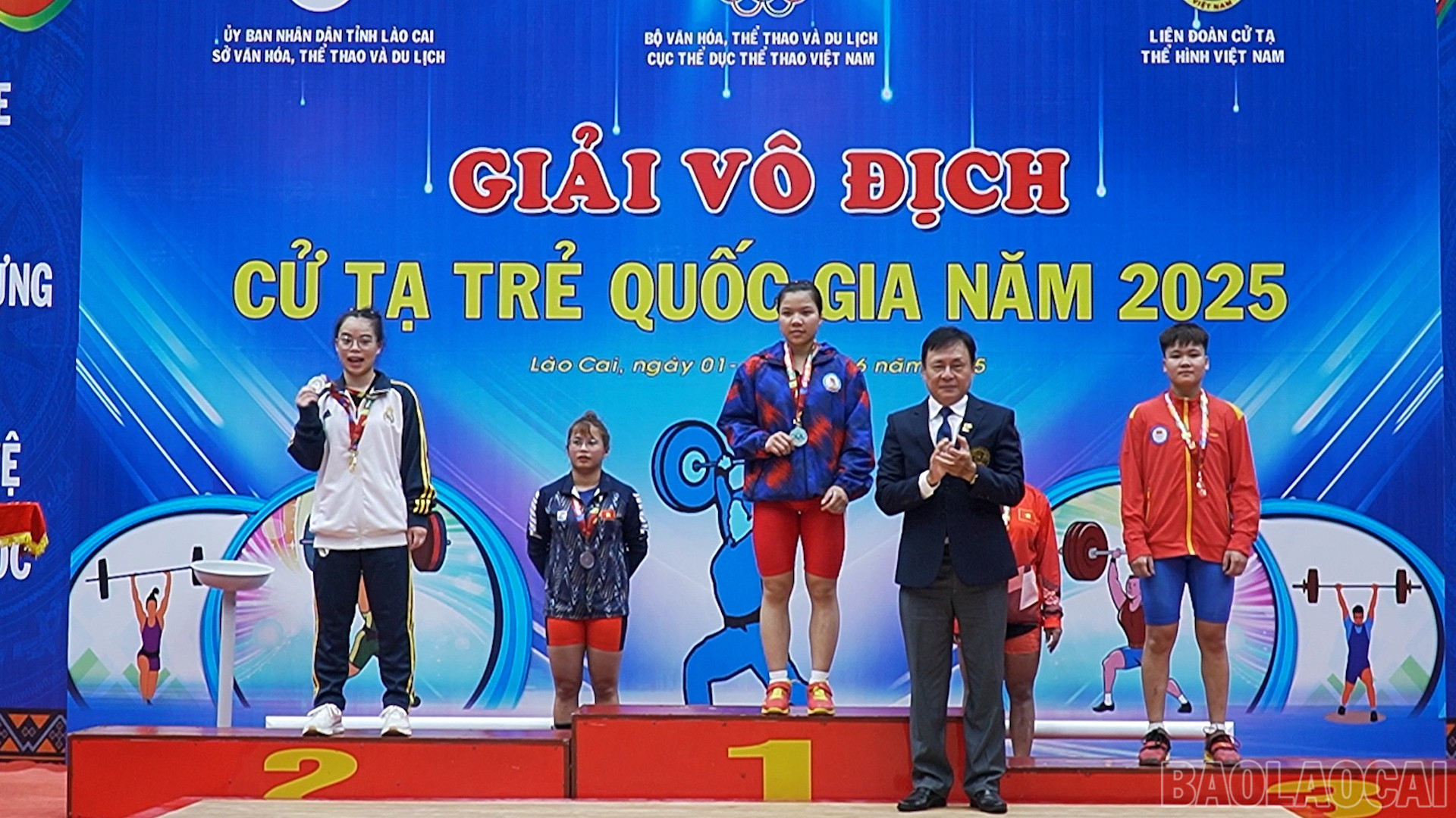 baolaocai-br_dung-gi-cung-dc03-33-14-24still131.jpg