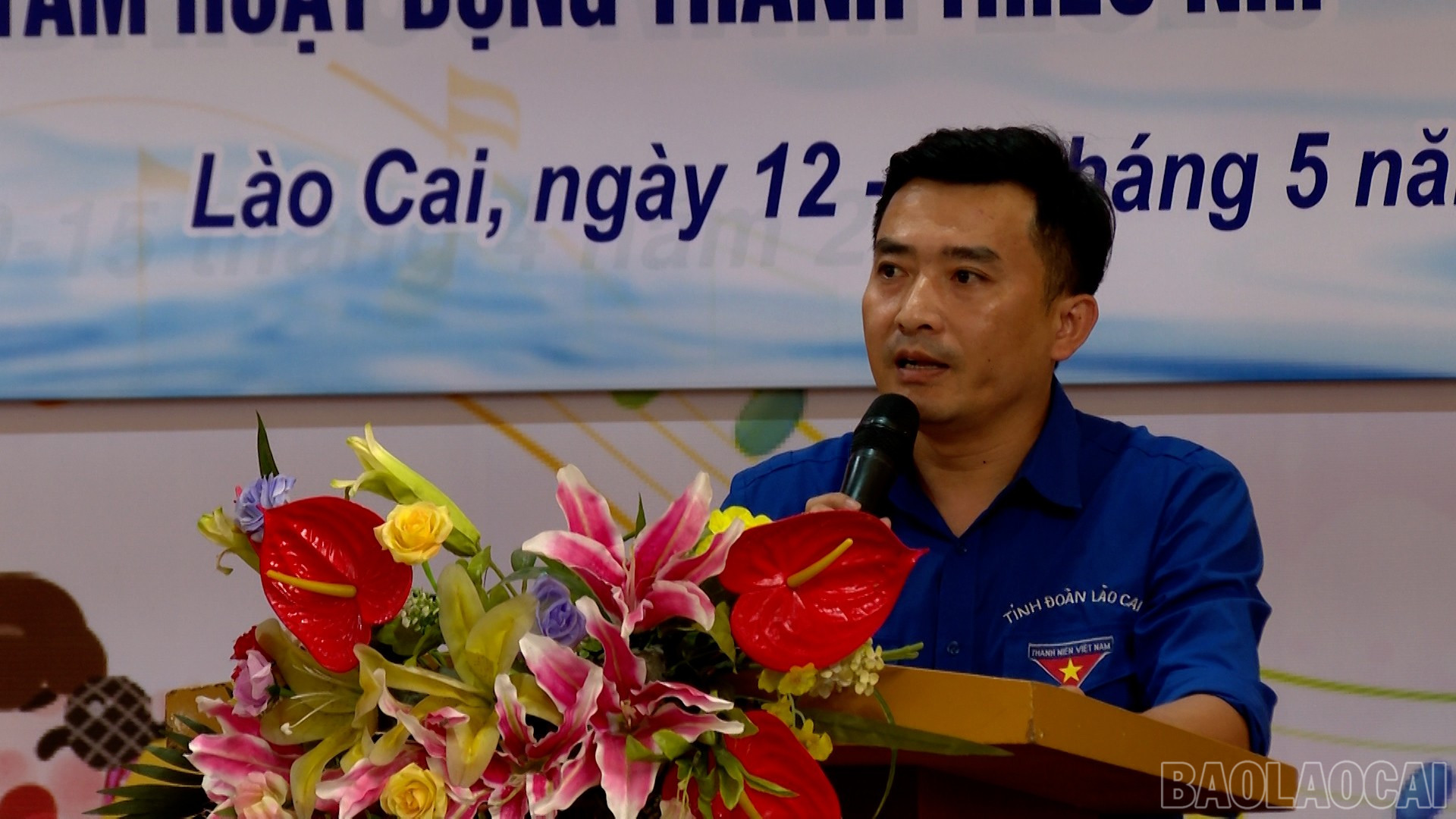 Đại diện Trung tâm hoạt động Thanh thiếu nhi đánh giá kết quả học tập của các học viên. baolaocai-br_dung-vhnt00-48-33-08still030.jpg