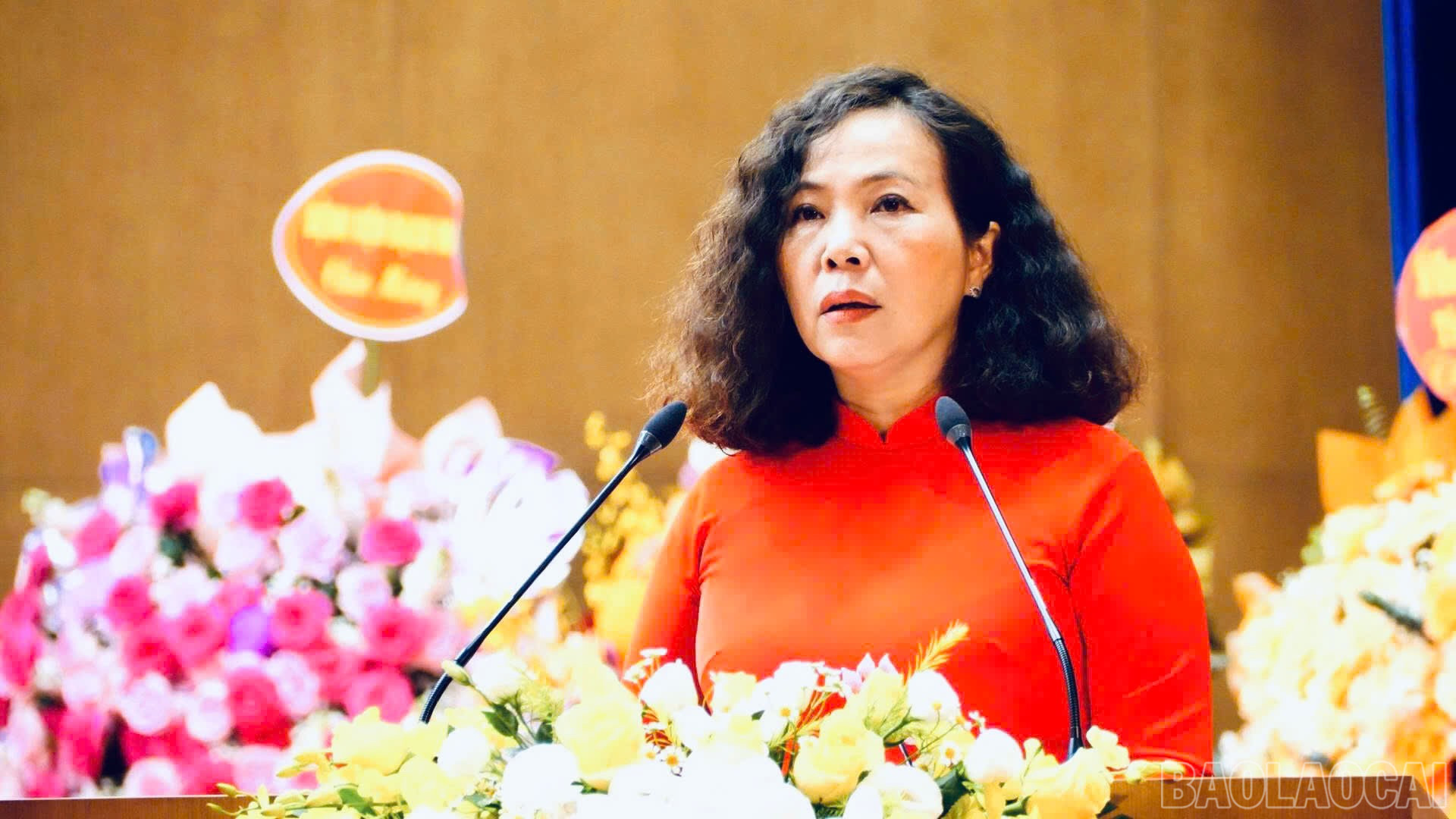 TS.BS Trần Lan Anh – Giám đốc Bệnh viện đã ôn lại chặng đường 70 năm xây dựng và trưởng thành baolaocai-br_x6.jpg