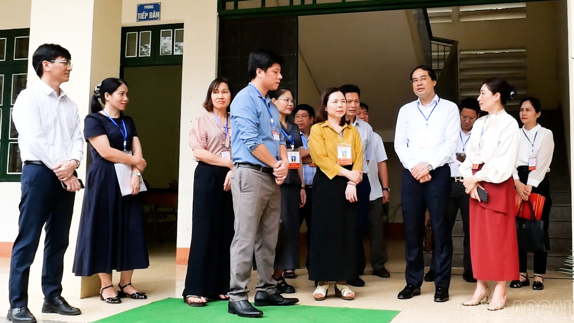 Bí thư Tỉnh ủy, Chủ tịch UBND tỉnh Trịnh Xuân Trường kiểm tra thi tại huyện Bát Xát. baolaocai-br_b4.jpg
