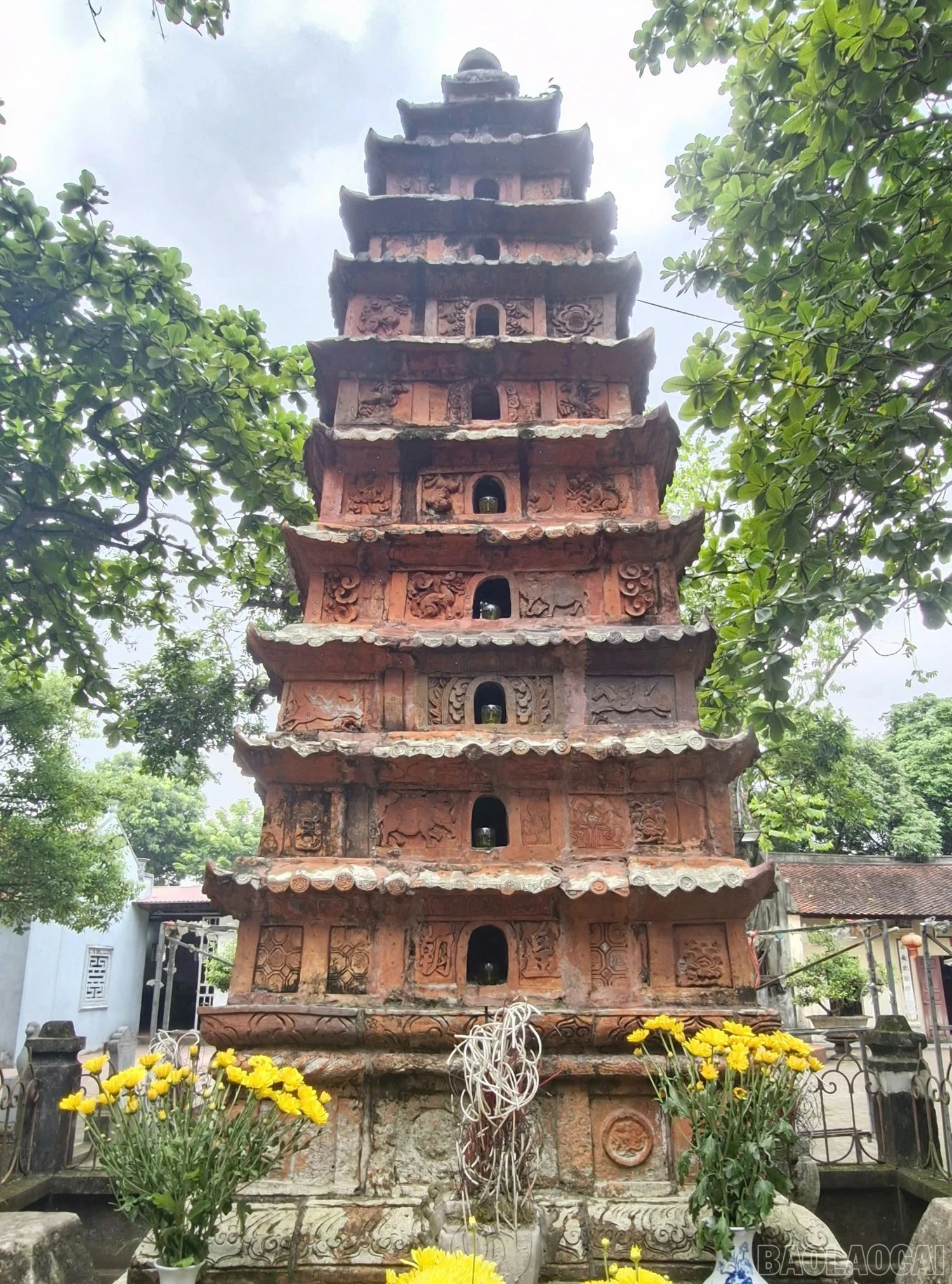 baolaocai-br_thap-dat-nung-an-xa-hung-yen.jpg