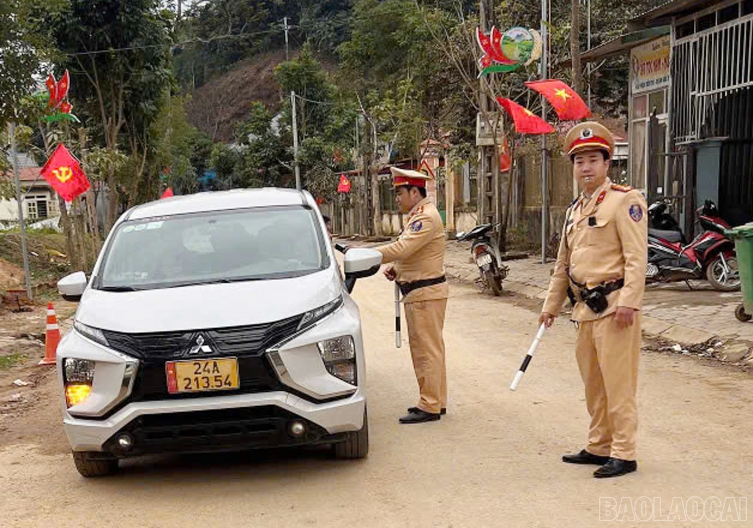 baolaocai-br_z6265507624973-a34725db5f91657552965b73c56a964b.jpg