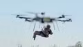 Ukraine lần đầu tiên trên thế giới sơ tán thương binh bằng UAV