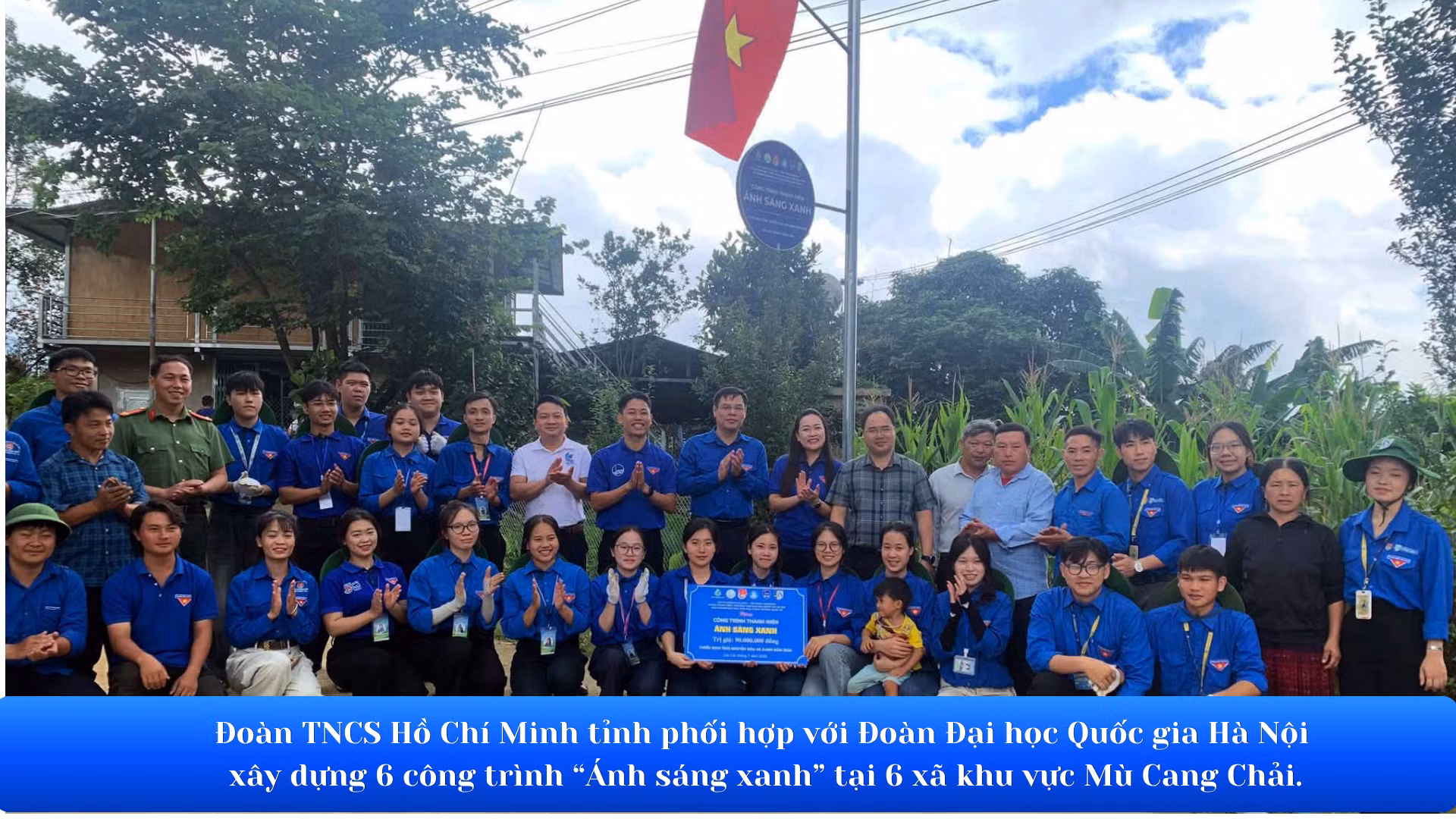 bai-thuyet-trinh-bao-cao-doan-xanh-trang-trang-trong-4.png